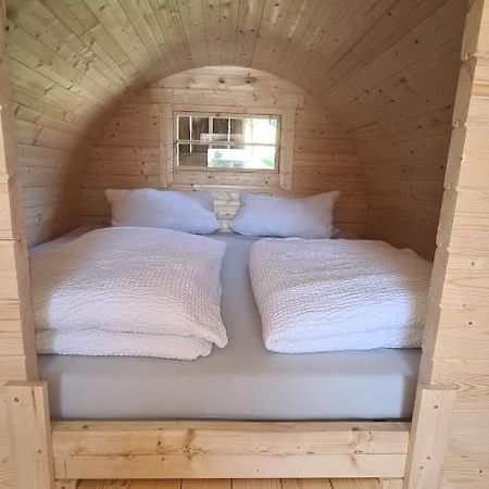 Schlaffass Mit Wellness In Alter Scheune Seinsheim Exterior photo