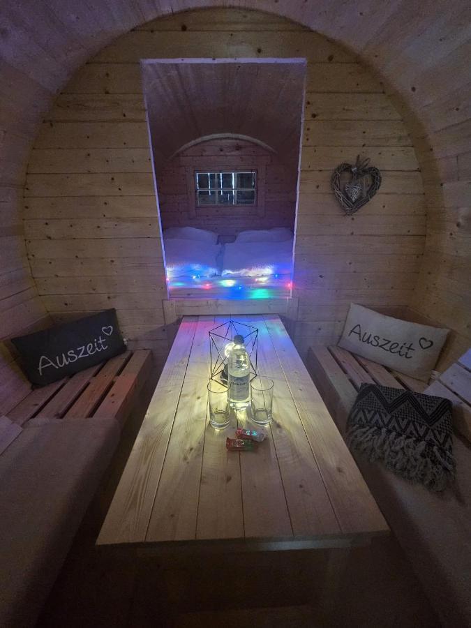 Schlaffass Mit Wellness In Alter Scheune Seinsheim Exterior photo
